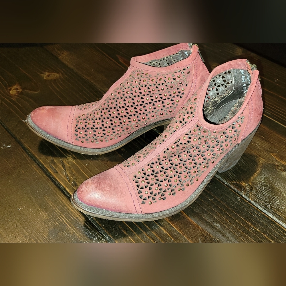 Booties - Picture 5 of 5